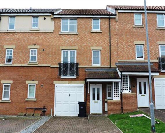 5 Bedroom Town House